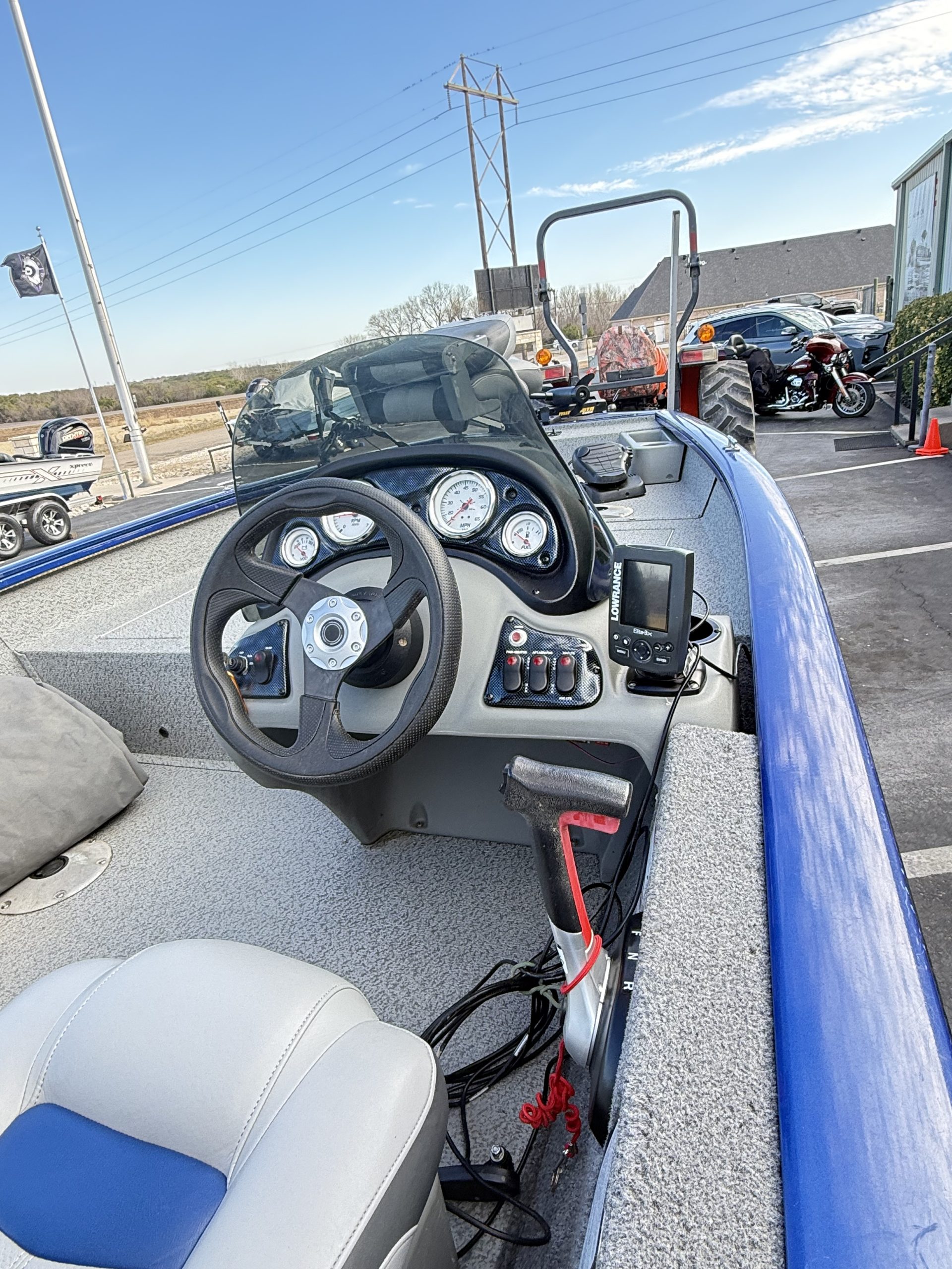 2016 TRACKER PRO TEAM 175 TF