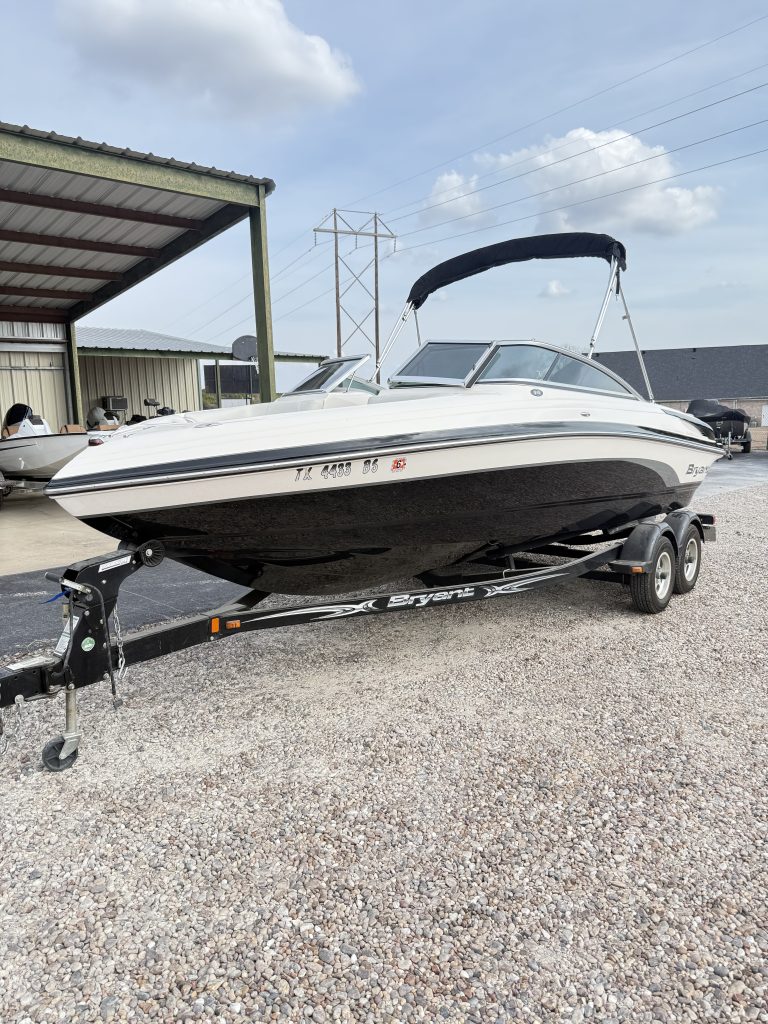 2012 BRYANT 210 BOW RIDER