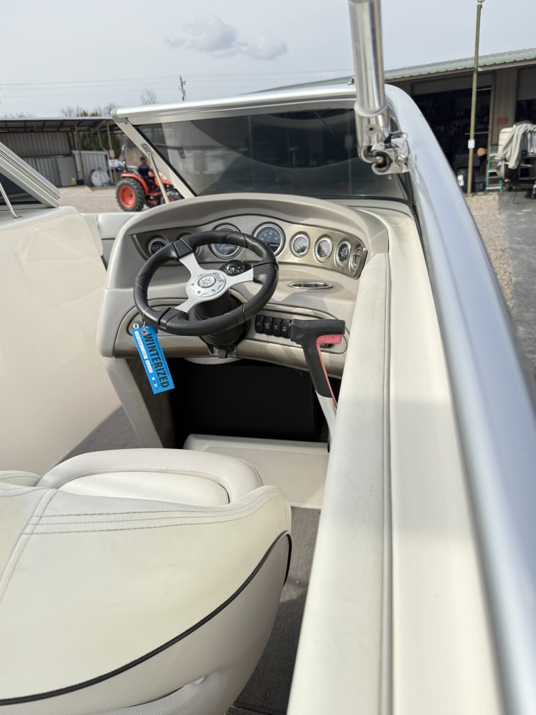 2012 BRYANT 210 BOW RIDER