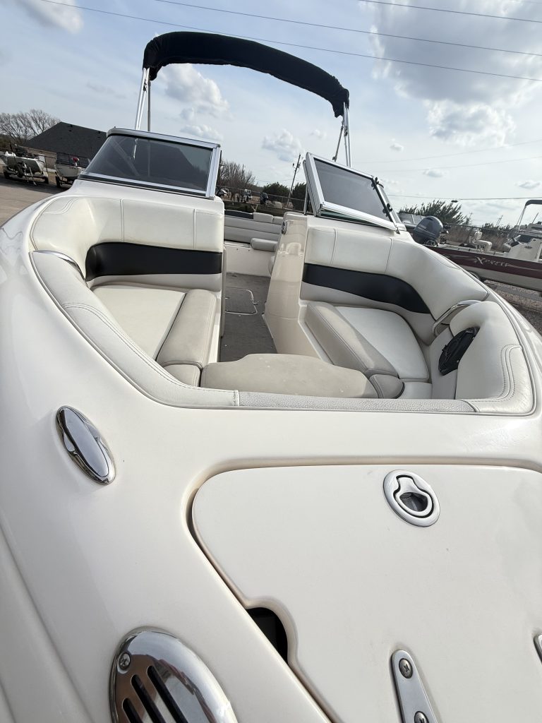 2012 BRYANT 210 BOW RIDER