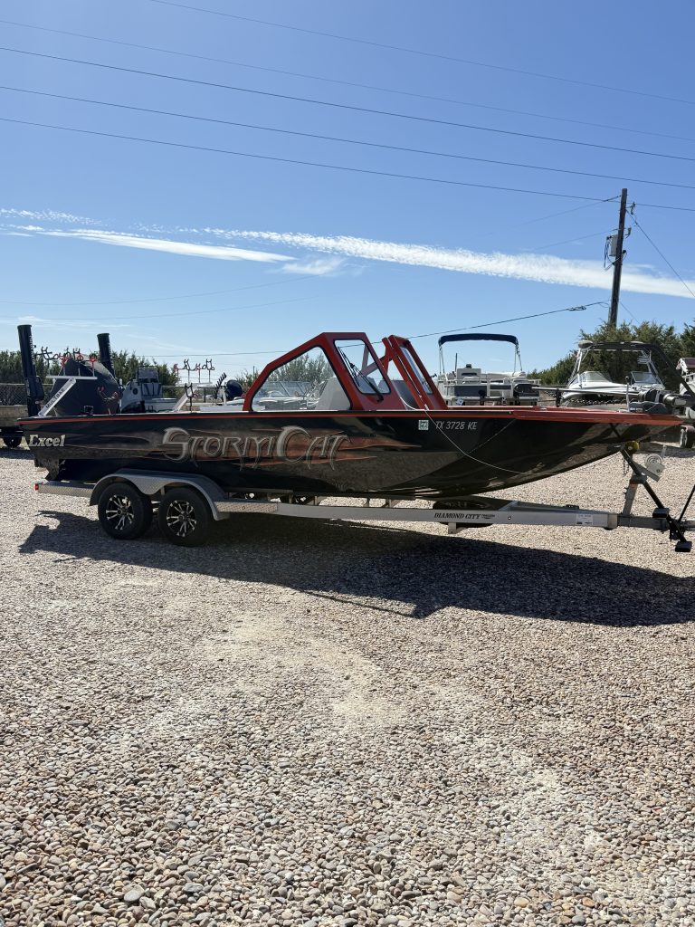 2020 EXCEL STORM CAT 230