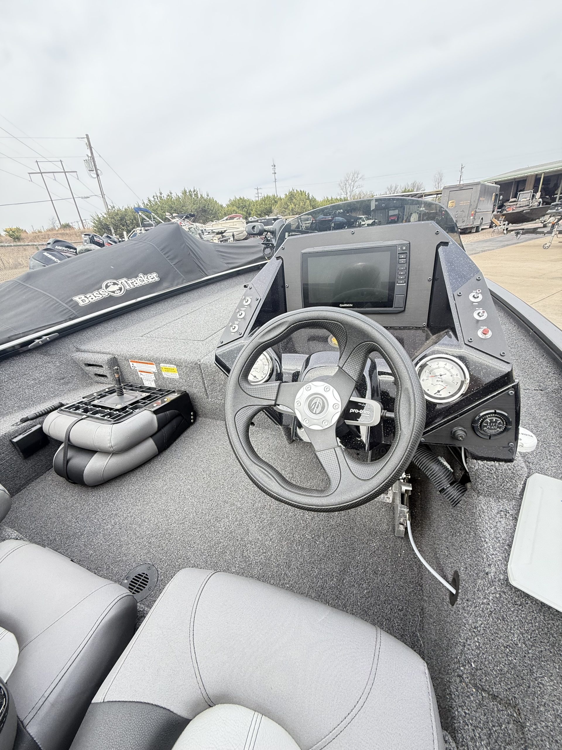 2022 CRESTLINER XF 189