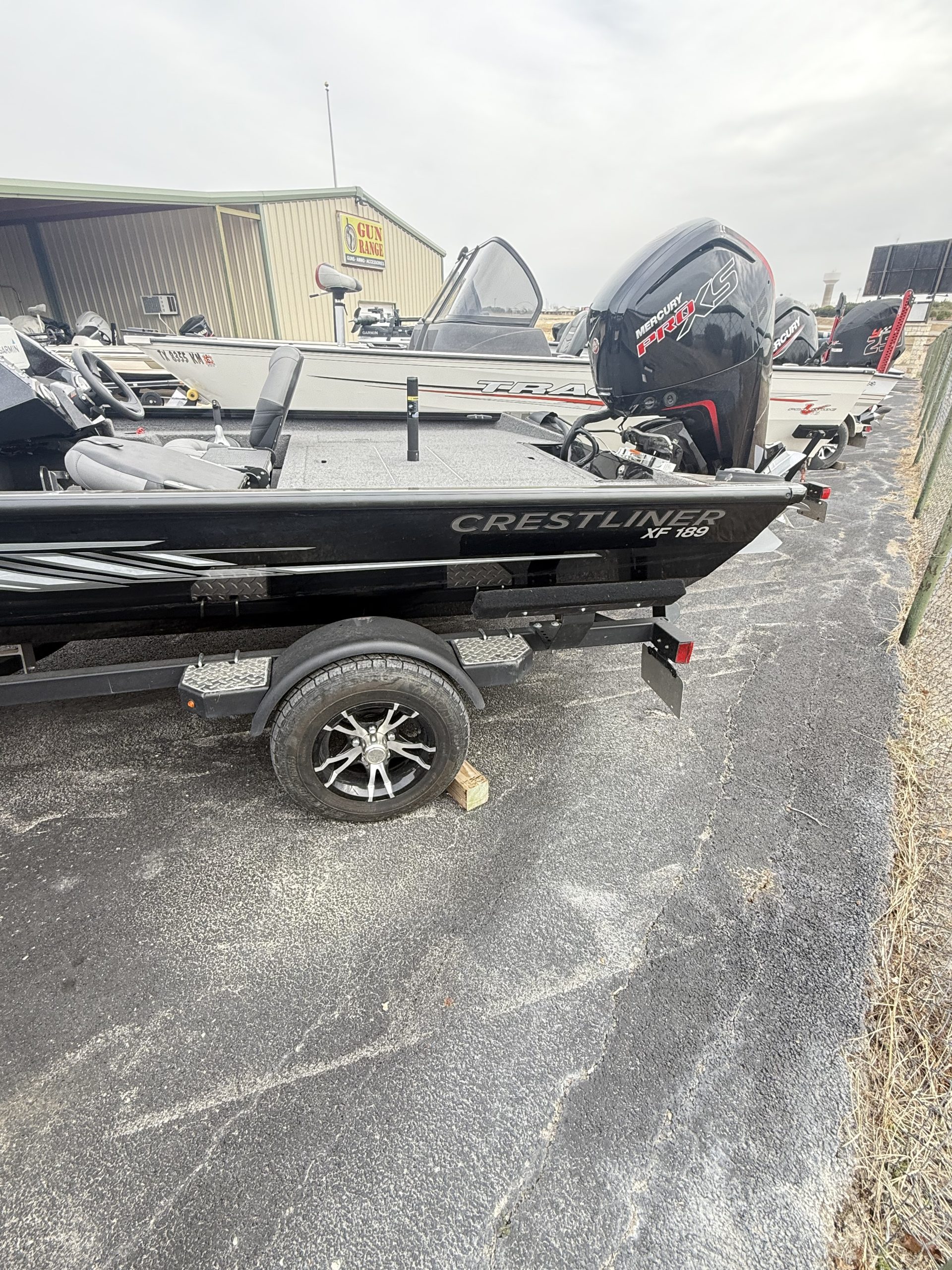 2022 CRESTLINER XF 189