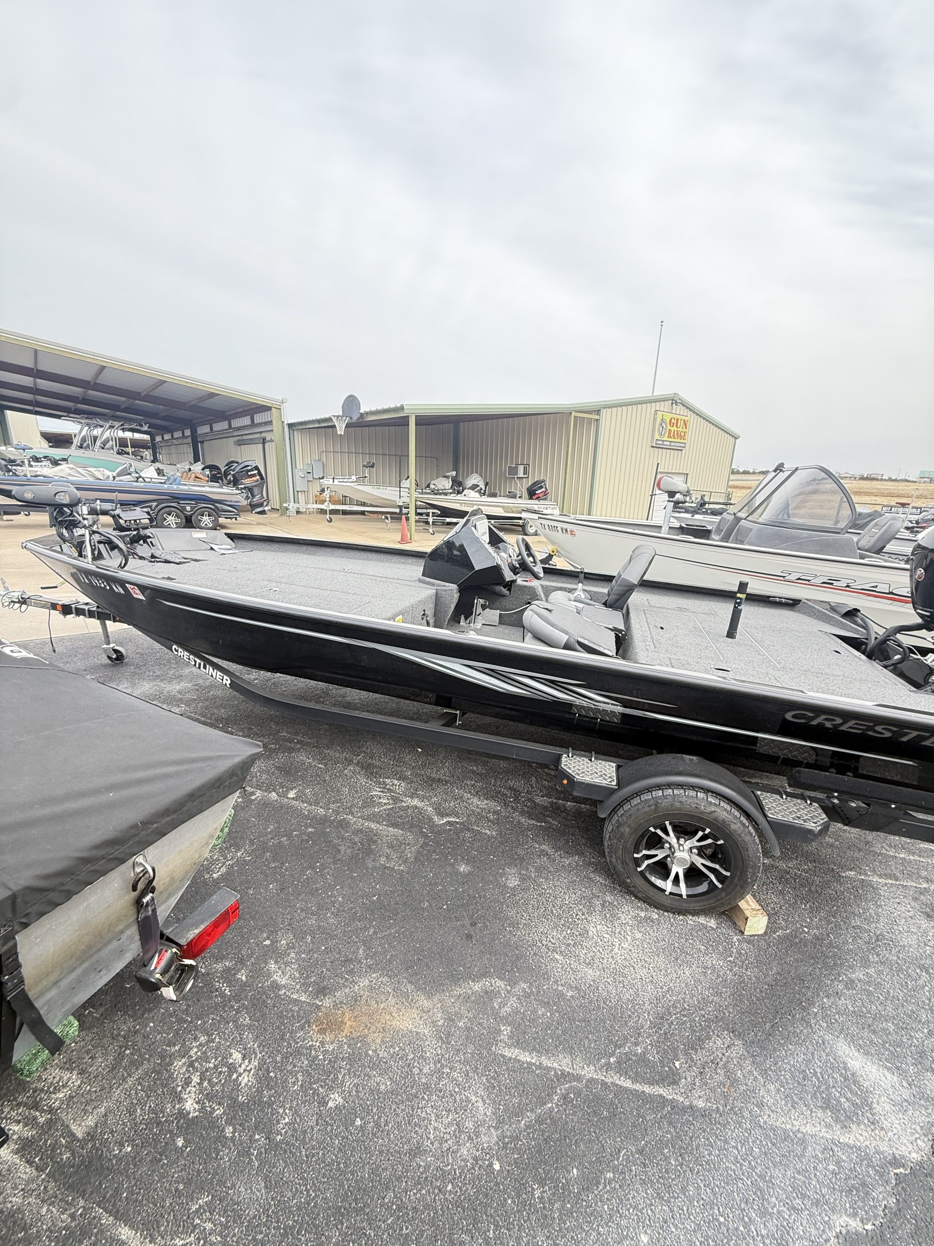 2022 CRESTLINER XF 189