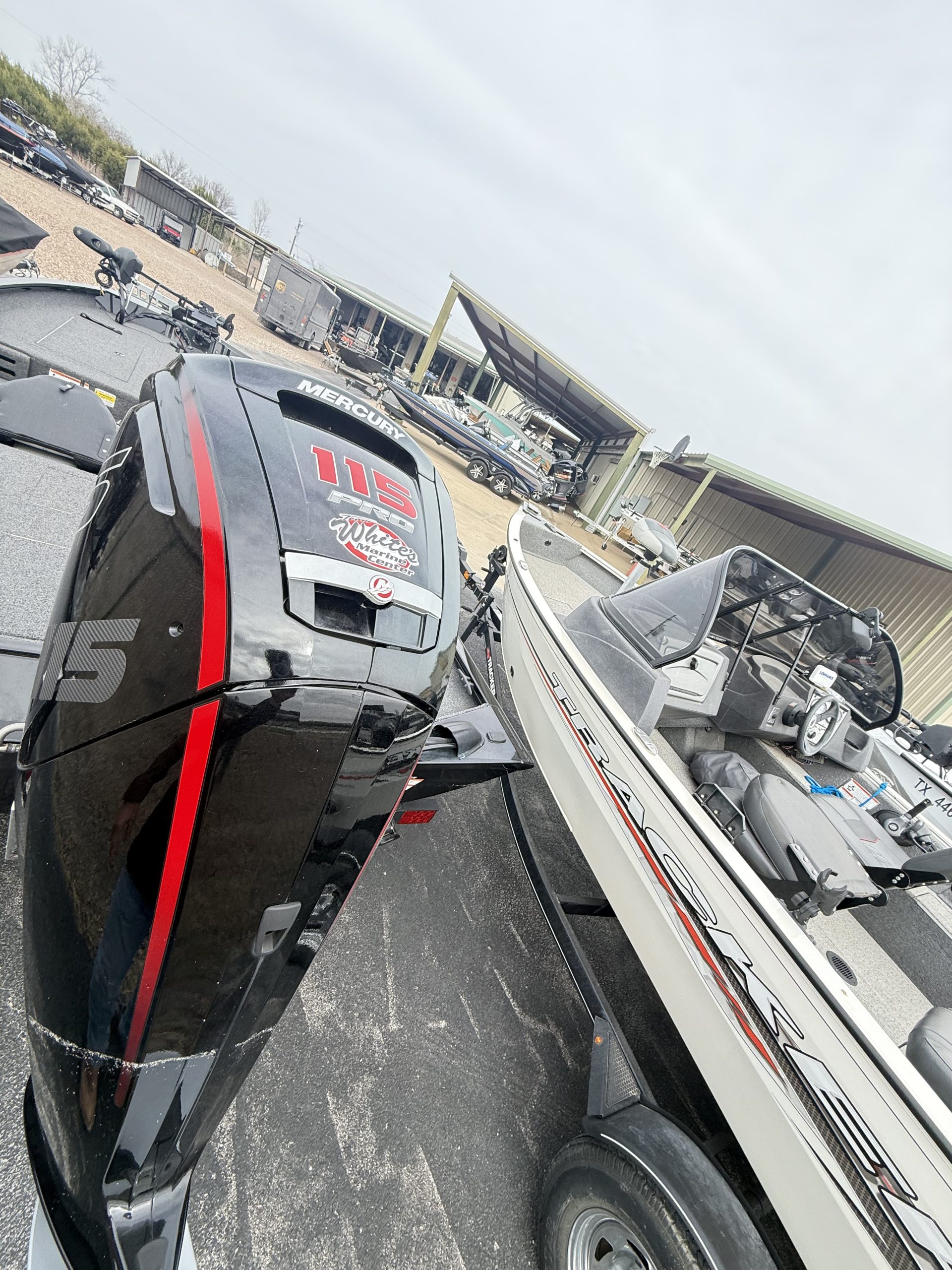 2022 CRESTLINER XF 189