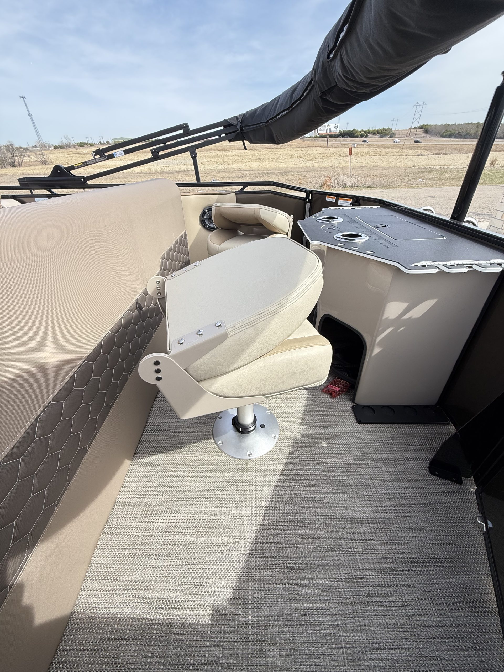 ALL NEW FOR 2026/VERANDA  VR 235 F2