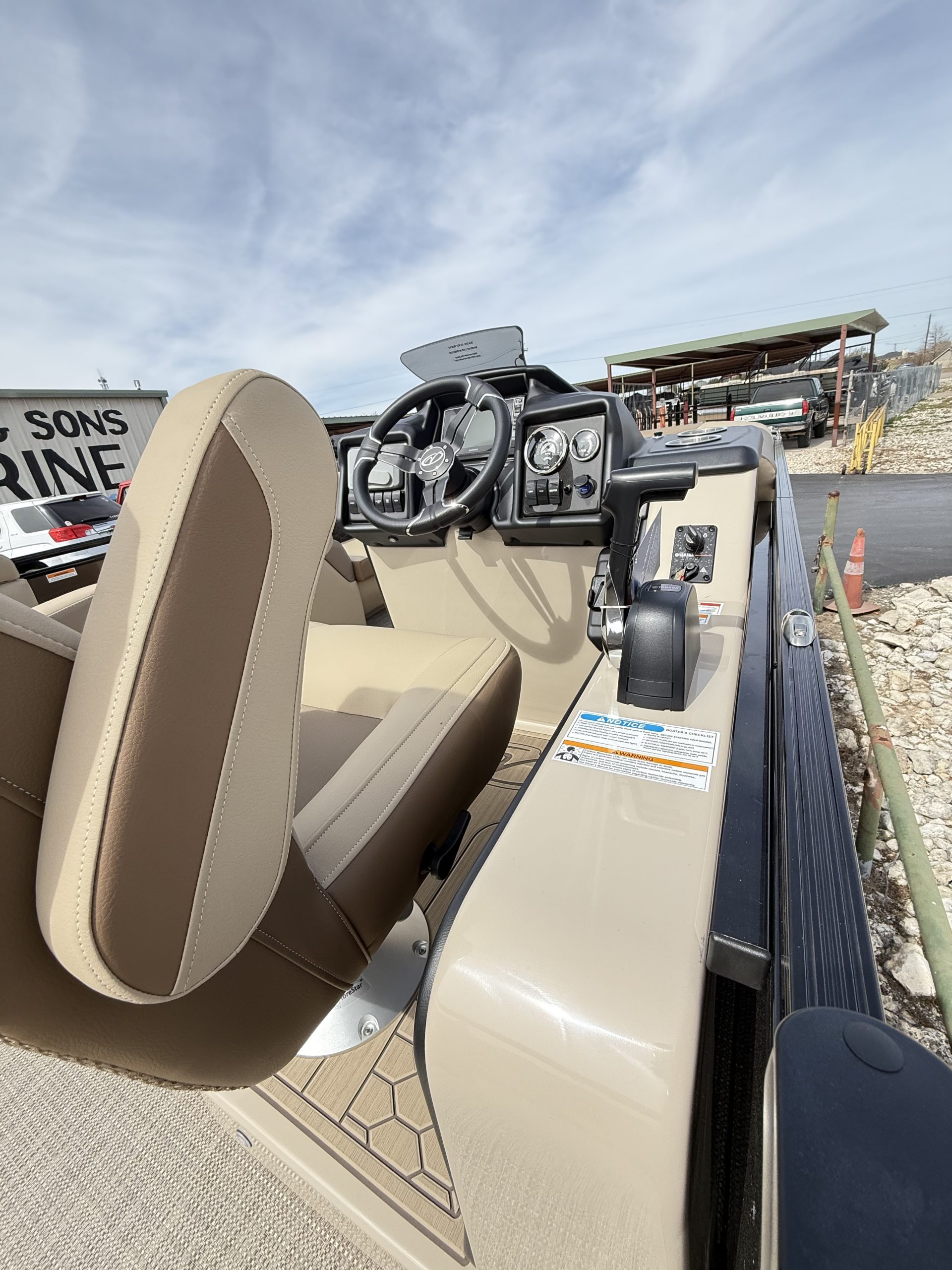 ALL NEW FOR 2026/VERANDA  VR 235 F2