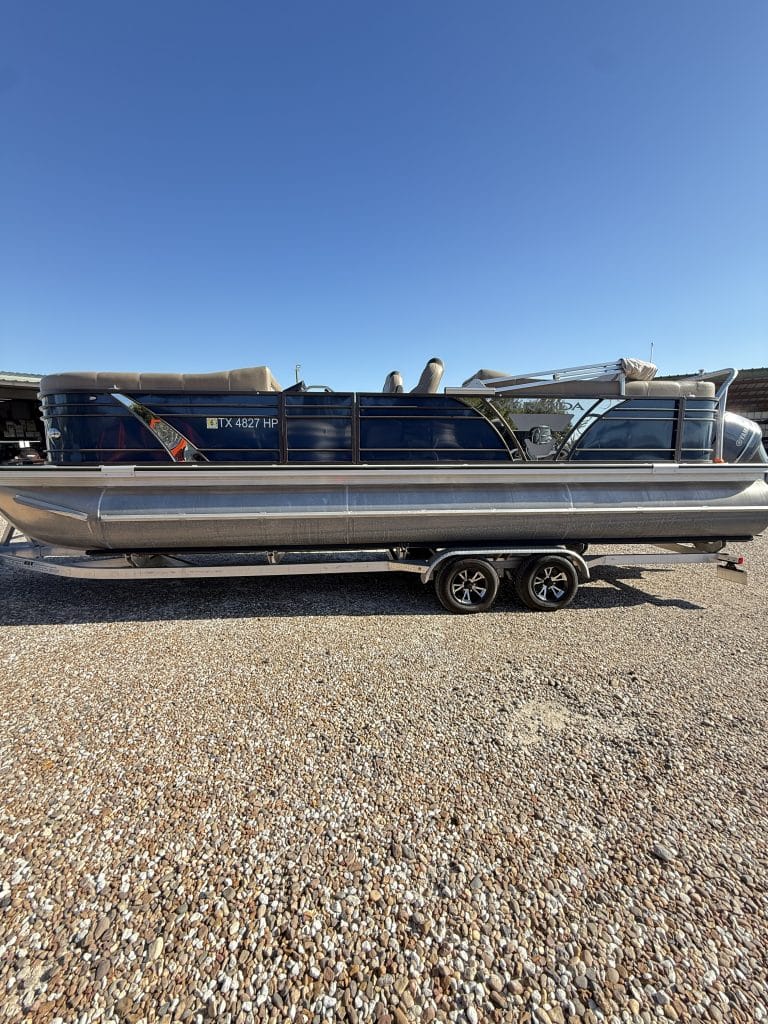 2020 VP25RC WITH 300 HP YAMAHA