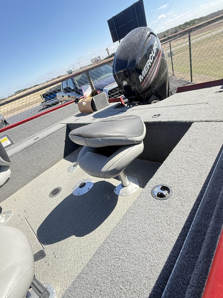 2019 TRACKER PRO GUIDE V-175