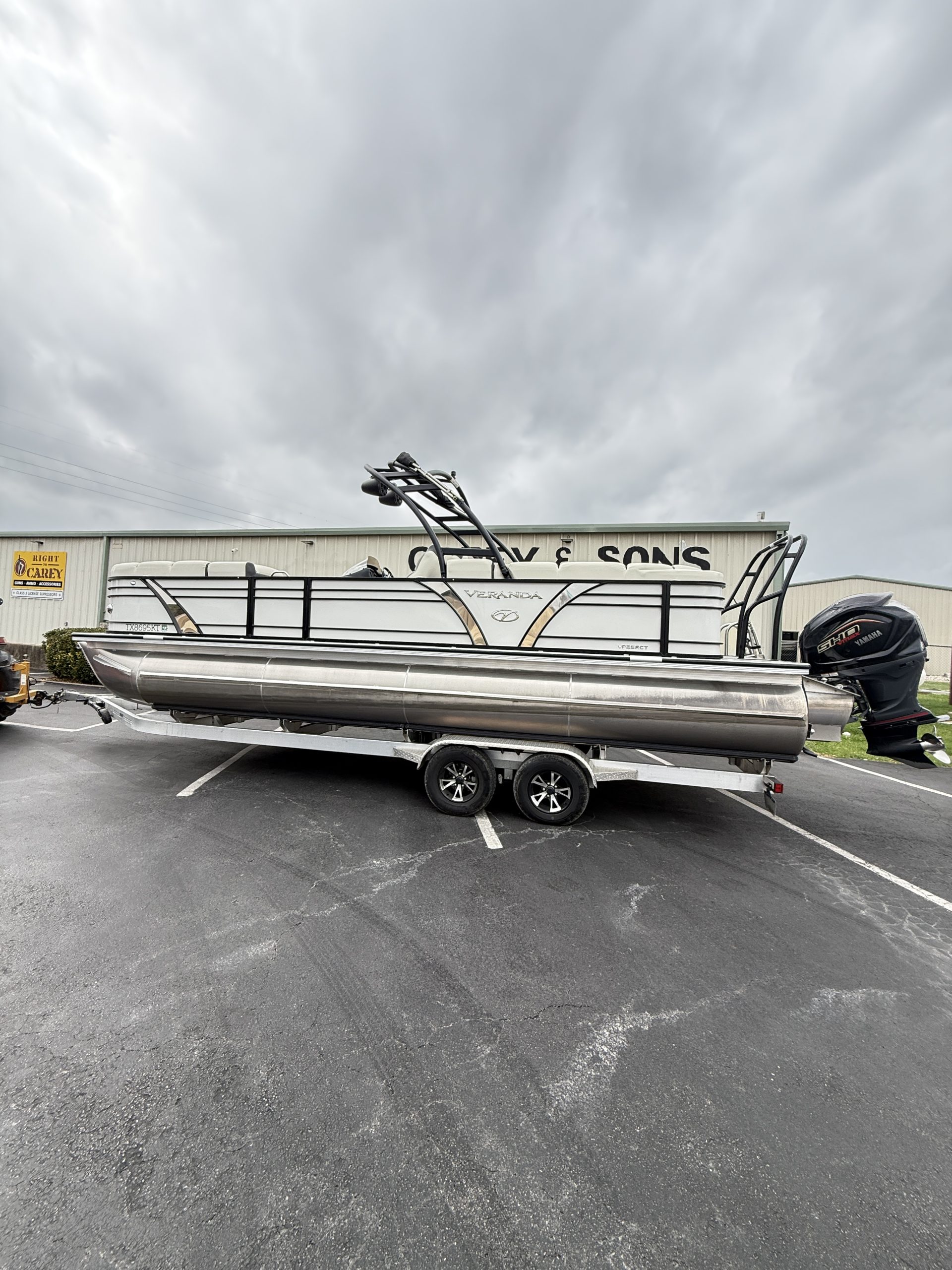 2023 VERANDA VP25RCT TRITOON