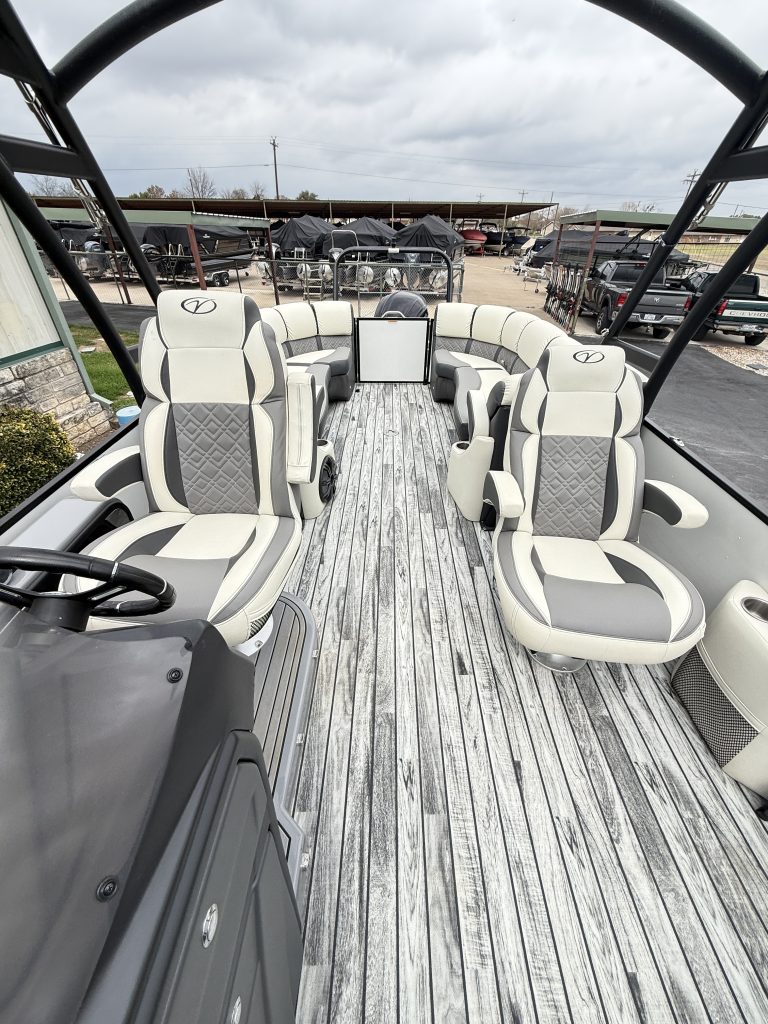 2023 VERANDA VP25RCT TRITOON