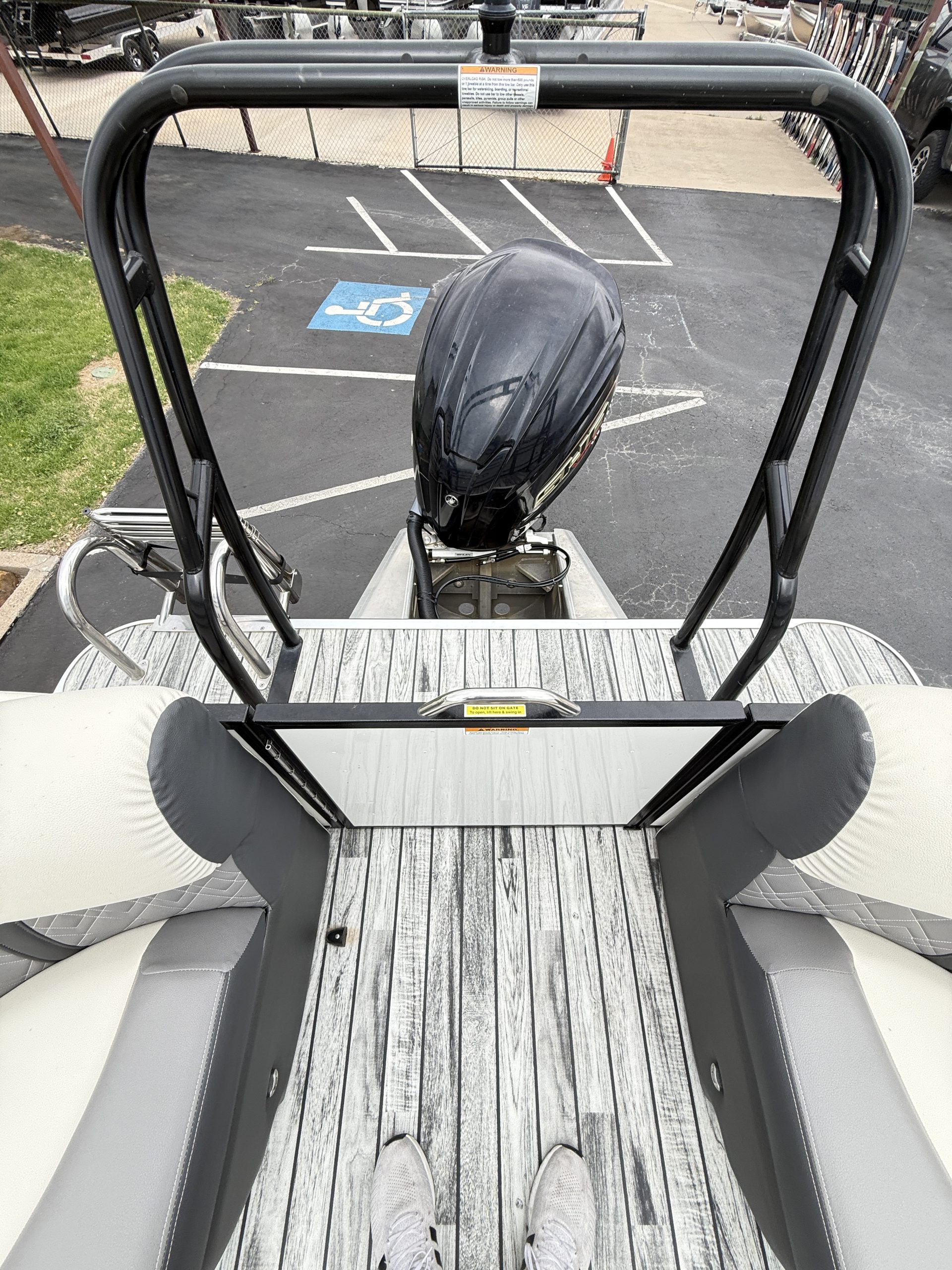 2023 VERANDA VP25RCT TRITOON