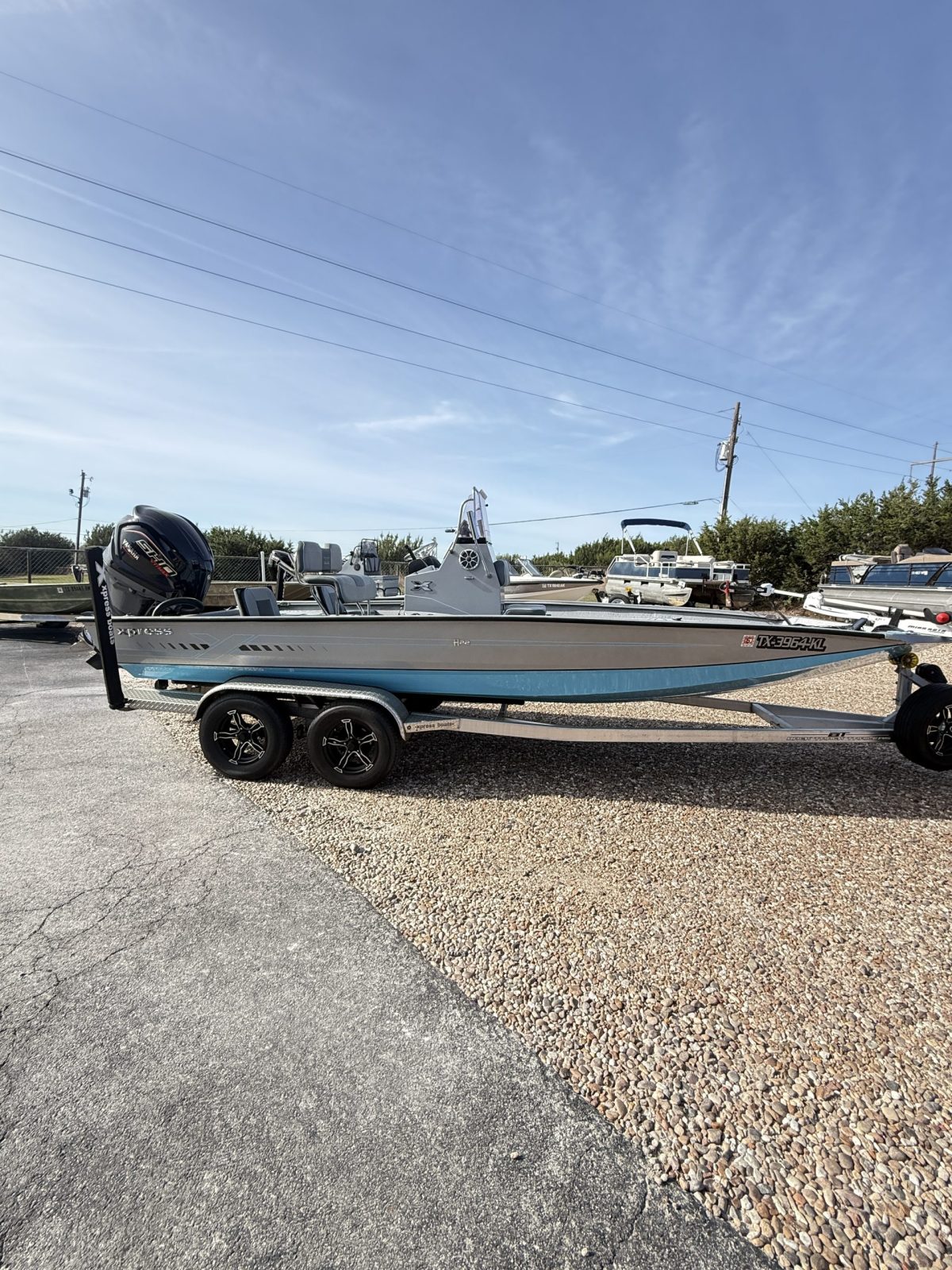 2022 XPRESS H 22 BAY