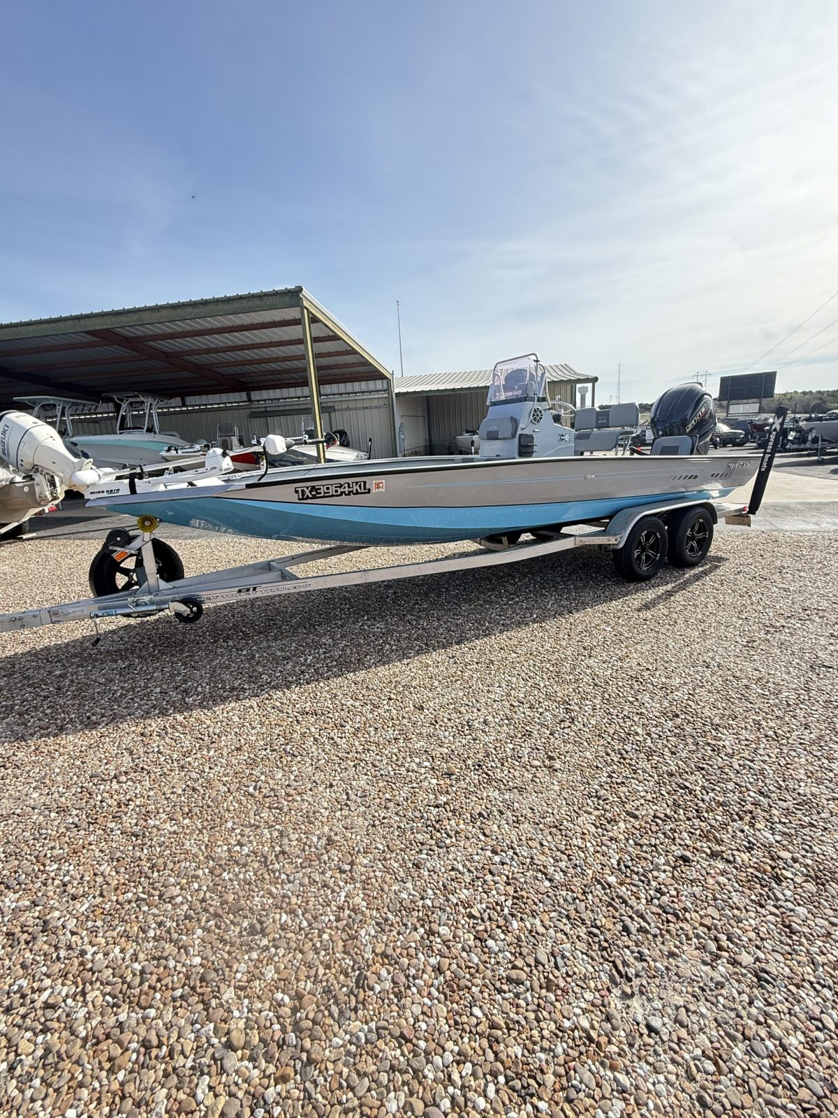 2022 XPRESS H 22 BAY