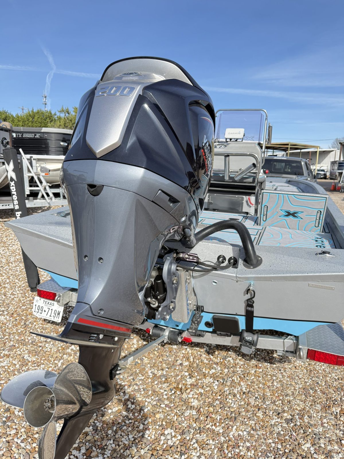 2022 XPRESS H 22 BAY