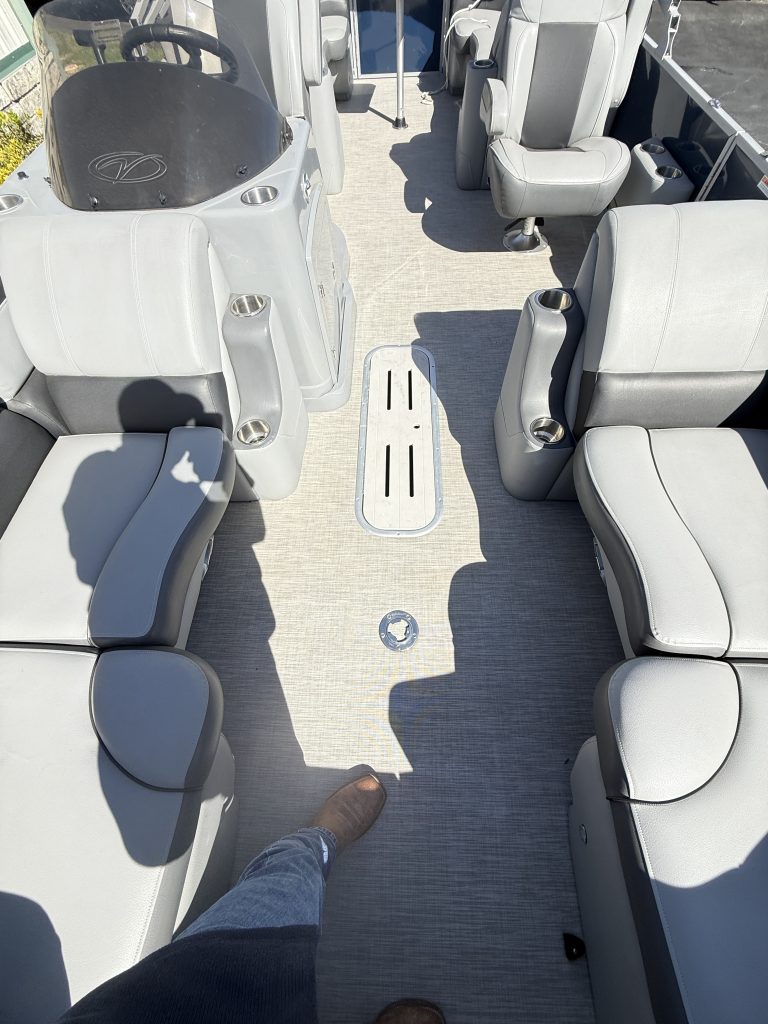 2020 VERANDA VR22RC RELAX SERIES TRITOON