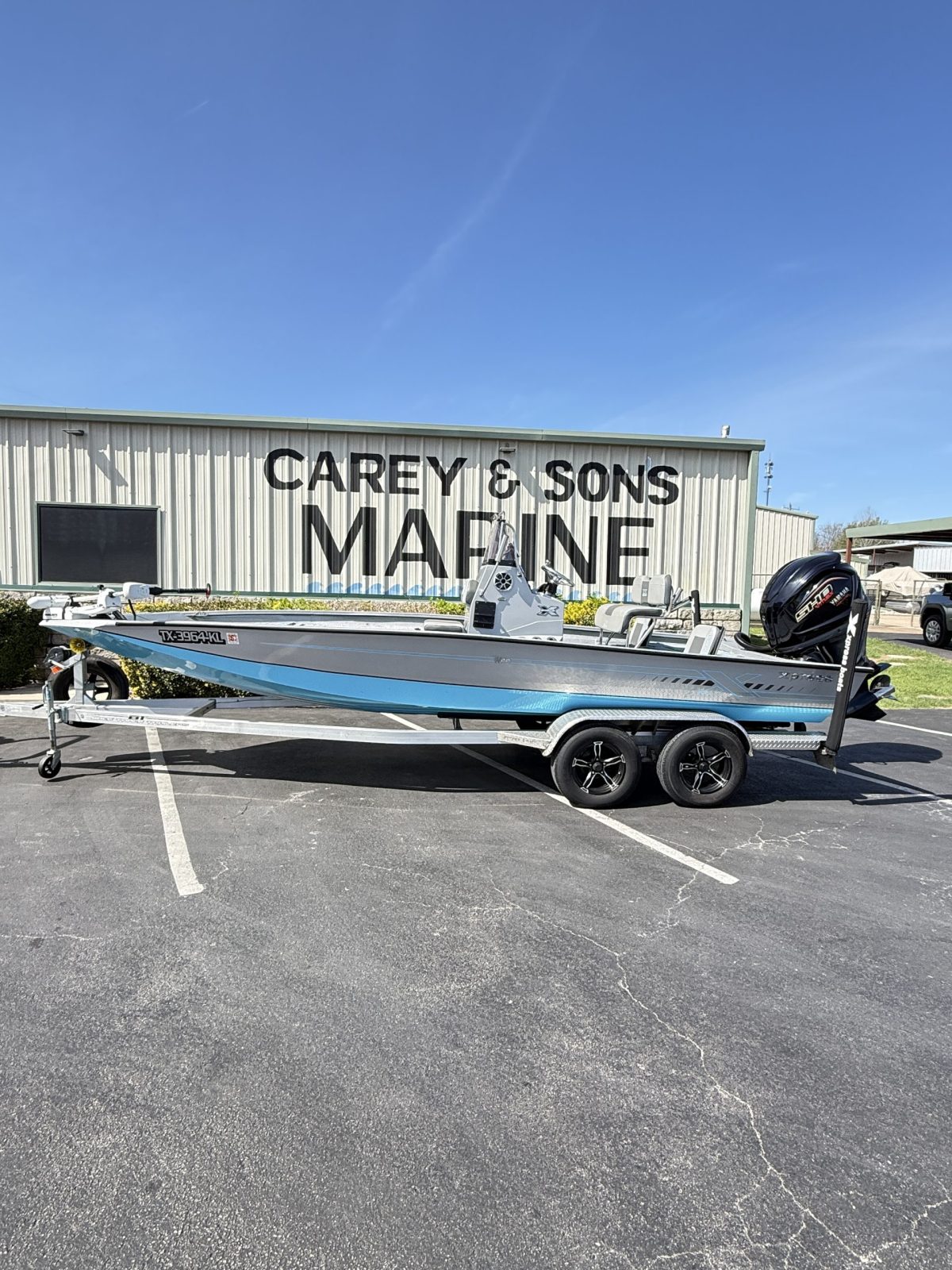 2022 XPRESS H 22 BAY